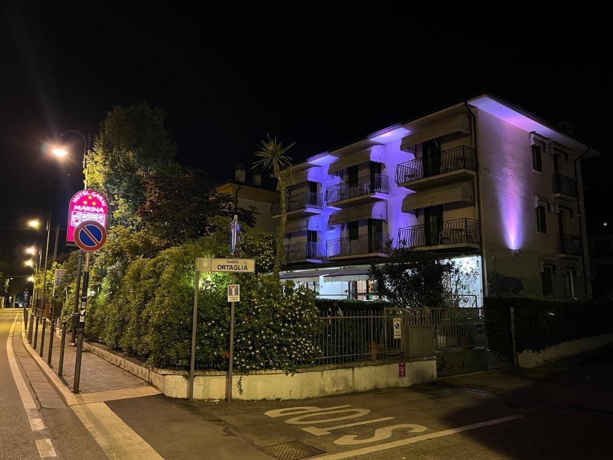 Hotel Marina Torri Del Benaco Bagian luar foto